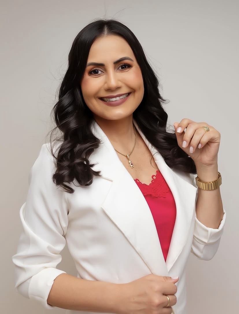 Dra. Lucélia Pinheiro, Médica Clínica Geral